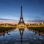 Avenue Des Champs Elysées - Studio Ks