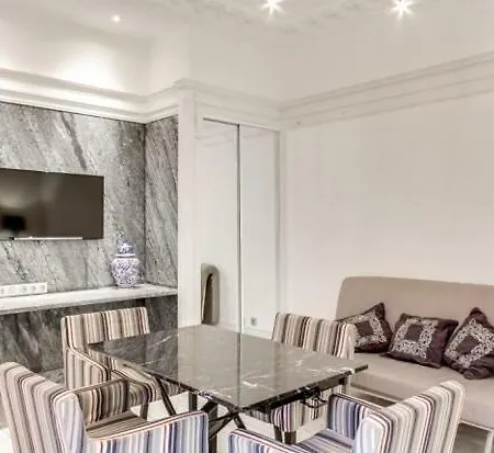 Апартаменты Avenue Des Champs Elysees - Studio Ks